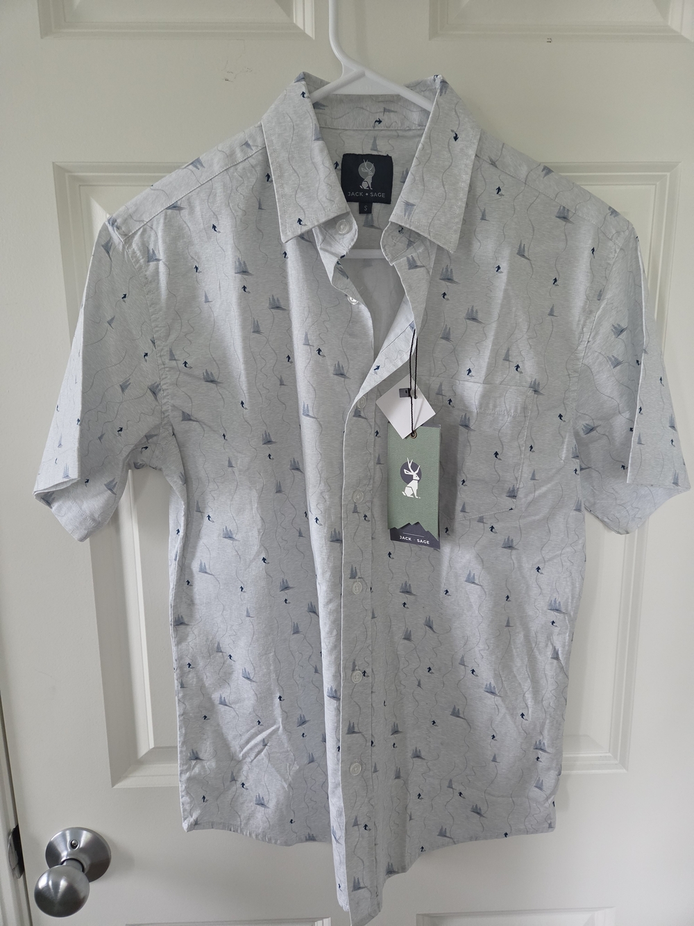 Jack And Sage Ski Themed Printed Button-Up Shirt, New With Tags